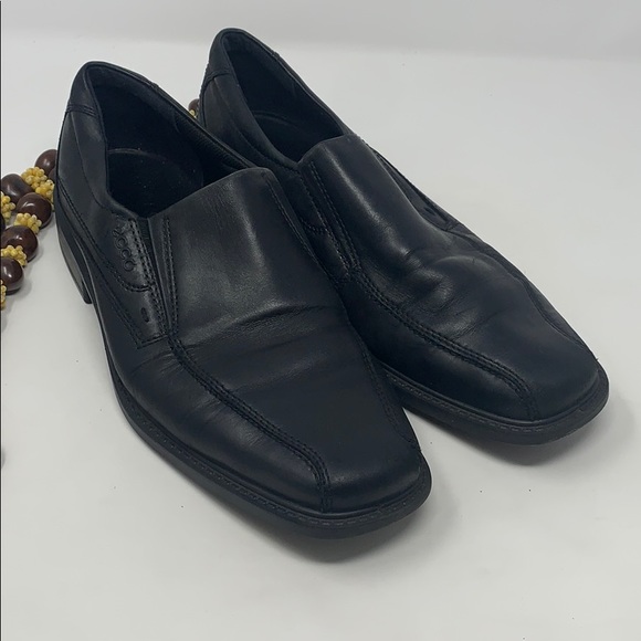 ecco helsinki slip on black